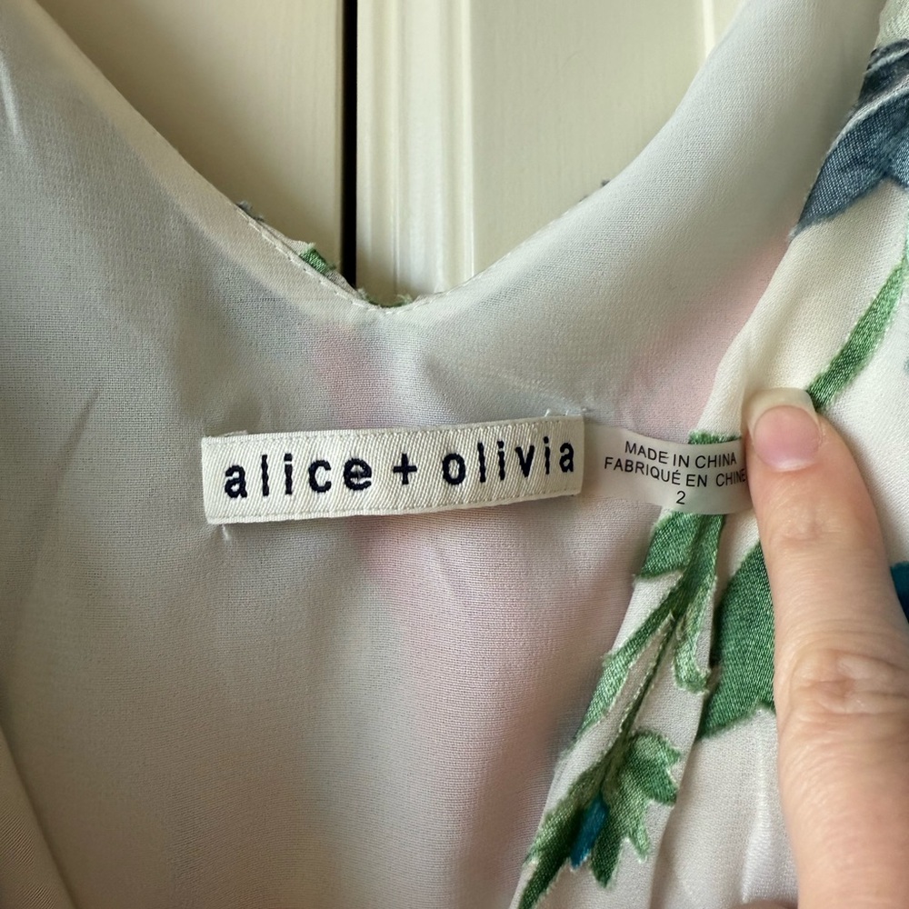 Alice + Olivia Nicole Floral Print Cold Shoulder Wrap Top Size 2 - Picture 6 of 9